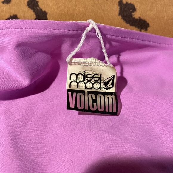 Vintage Volcom Swim    - Picture 5 of 5